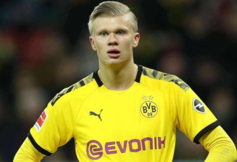 莫德里奇在对阵拉齐奥的比赛中踢满全场，Sofac...